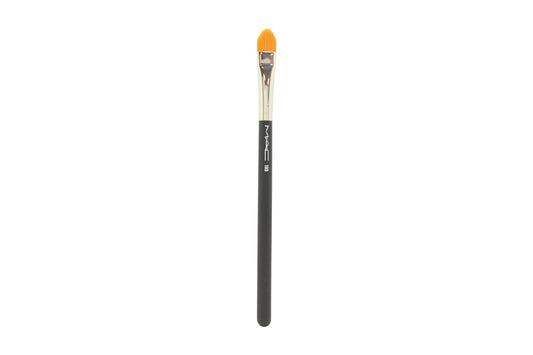 MAC 195 Concealer Synthetic Brush